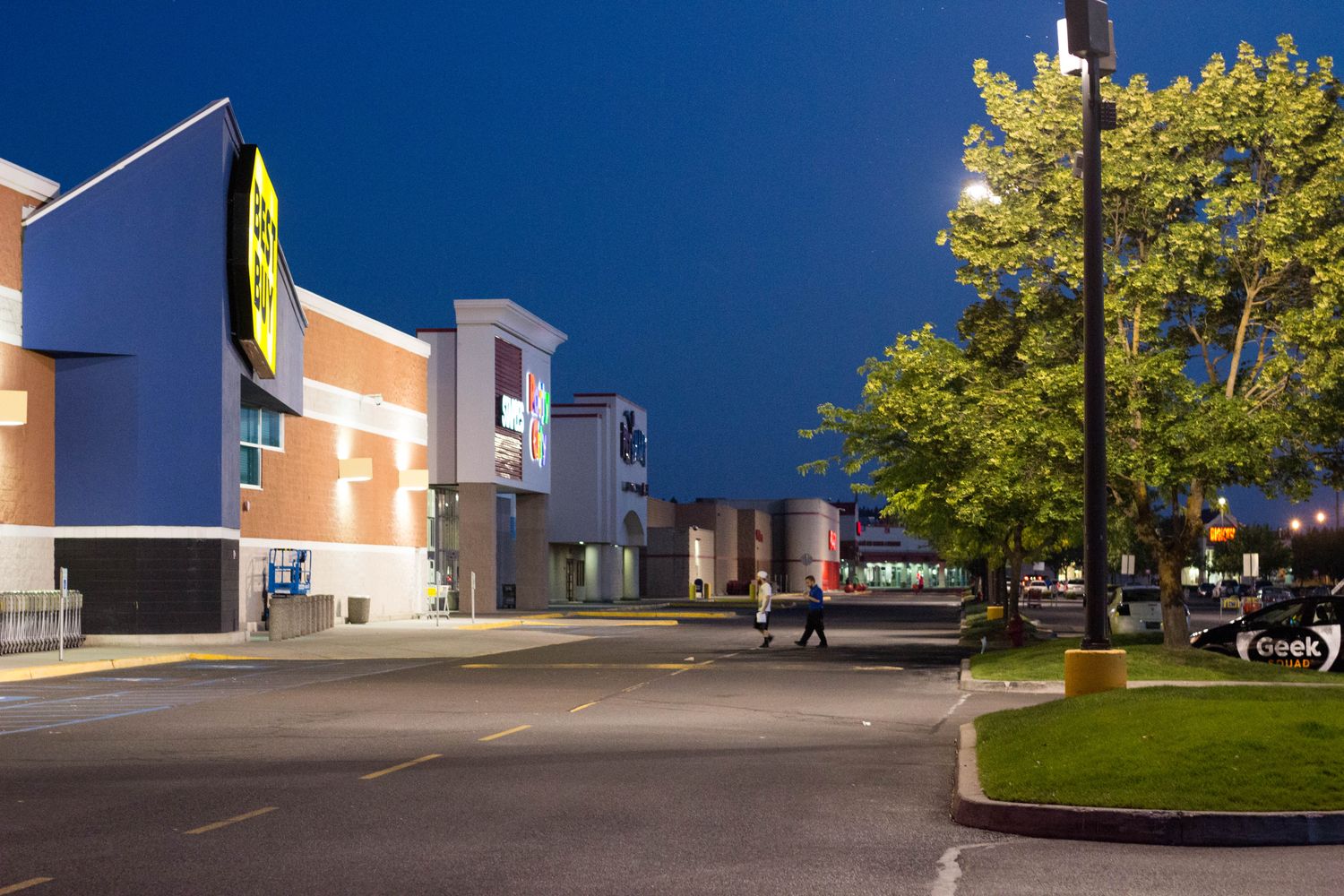 Northpointe Plaza Shopping Center: 10100 N Newport Hwy, Spokane, WA 99218